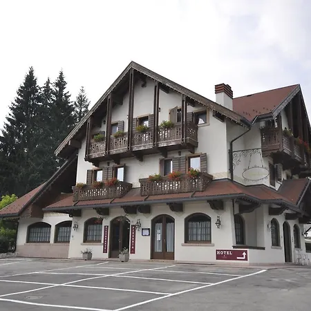 La Lepre Bianca 加廖