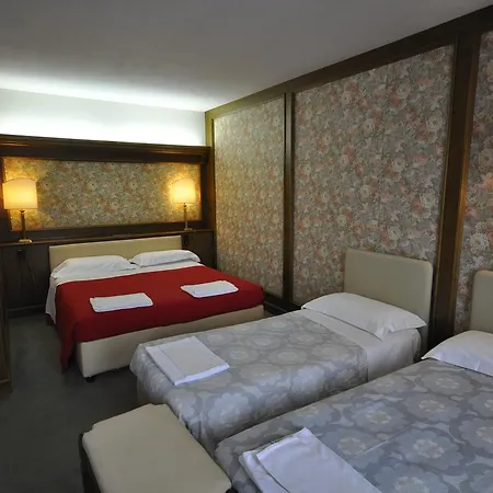 La Lepre Bianca 加廖