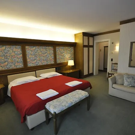 La Lepre Bianca 加廖