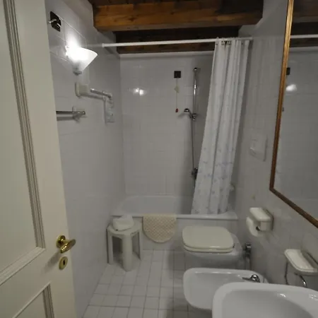 Hotel La Lepre Bianca 3*