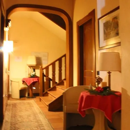 Hotel La Lepre Bianca 3*