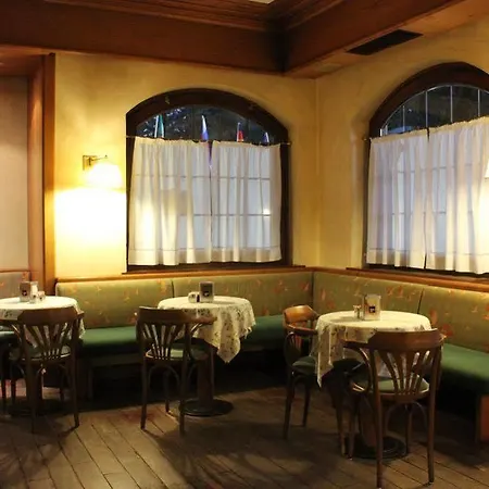 Hotel La Lepre Bianca 3*